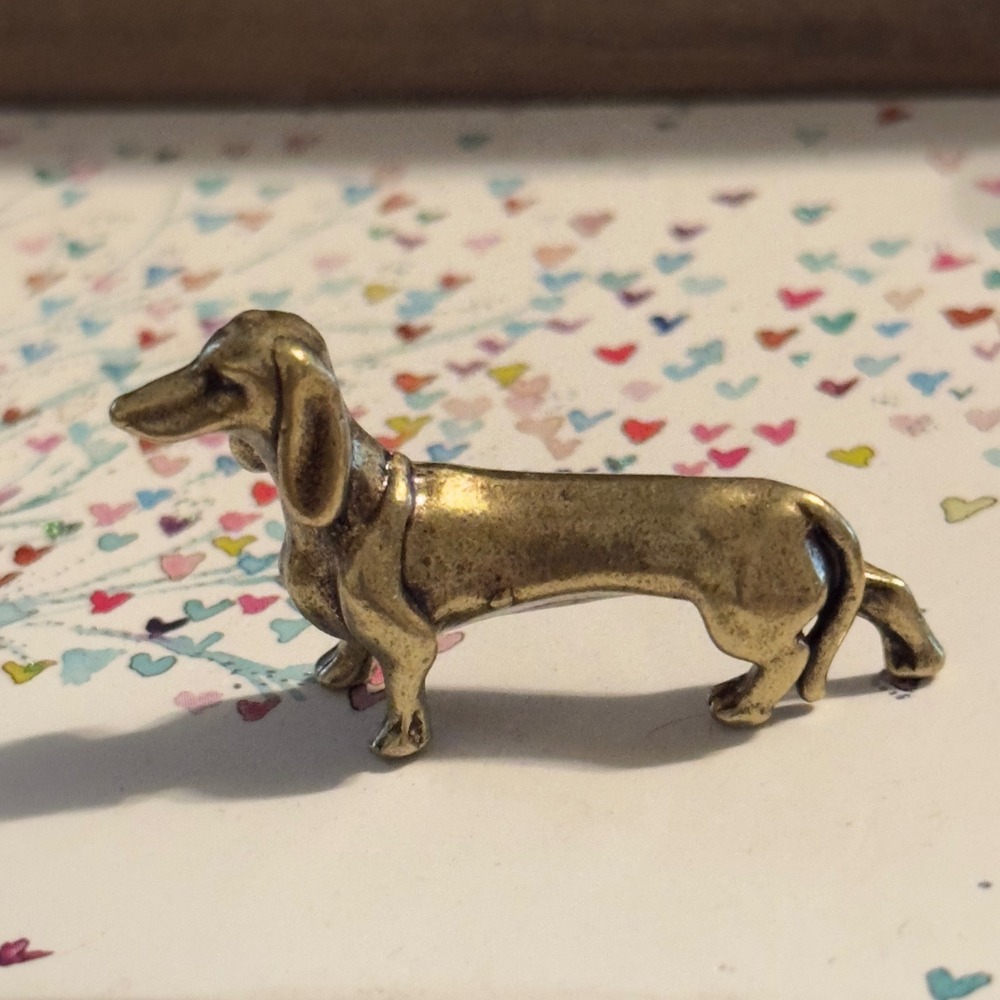 BG7-miniature brass metal dachshund dog hotdog animal figurine